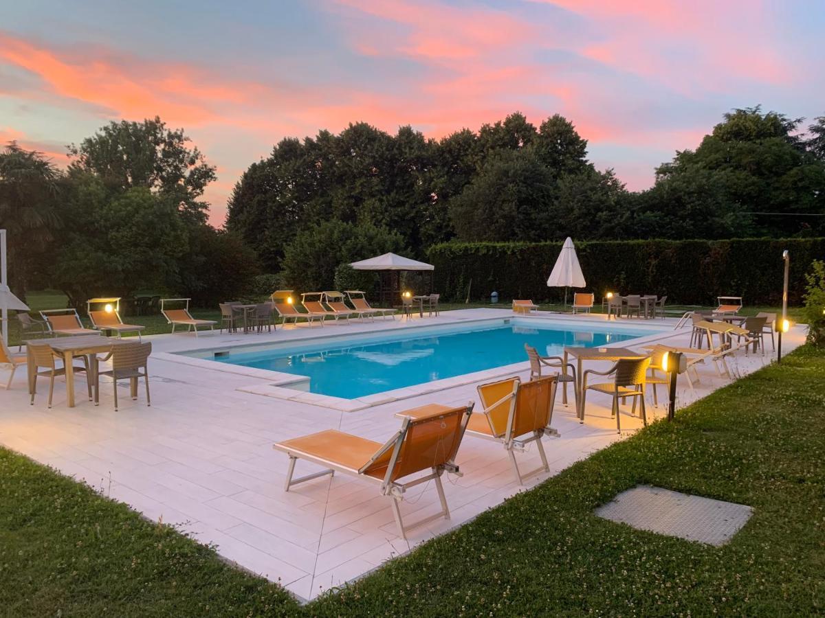 Hotel Le Ville Modena Eksteriør bilde
