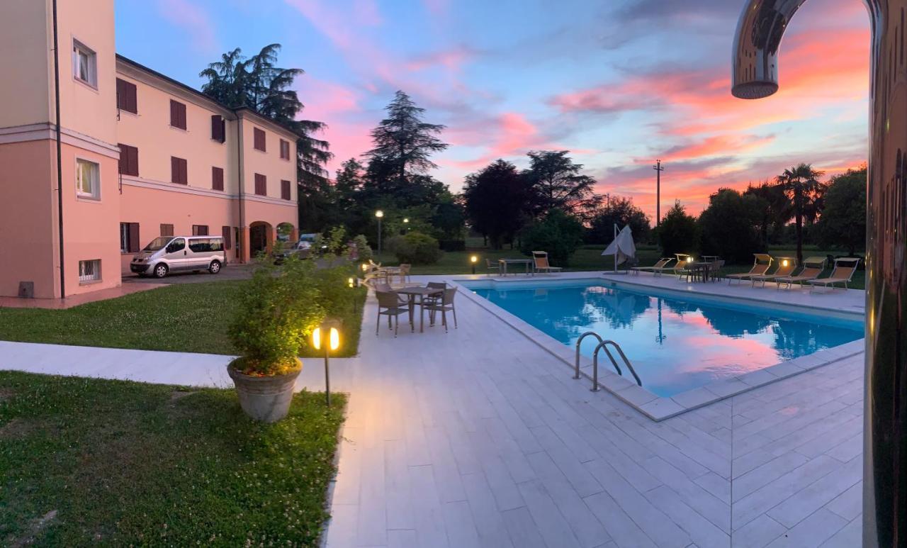 Hotel Le Ville Modena Eksteriør bilde