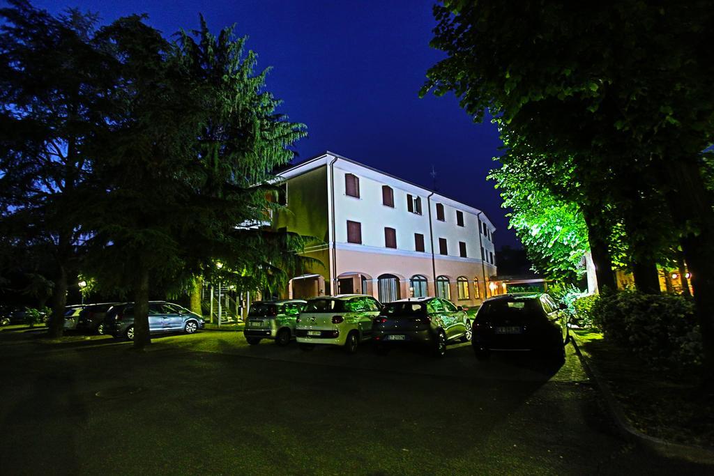 Hotel Le Ville Modena Eksteriør bilde