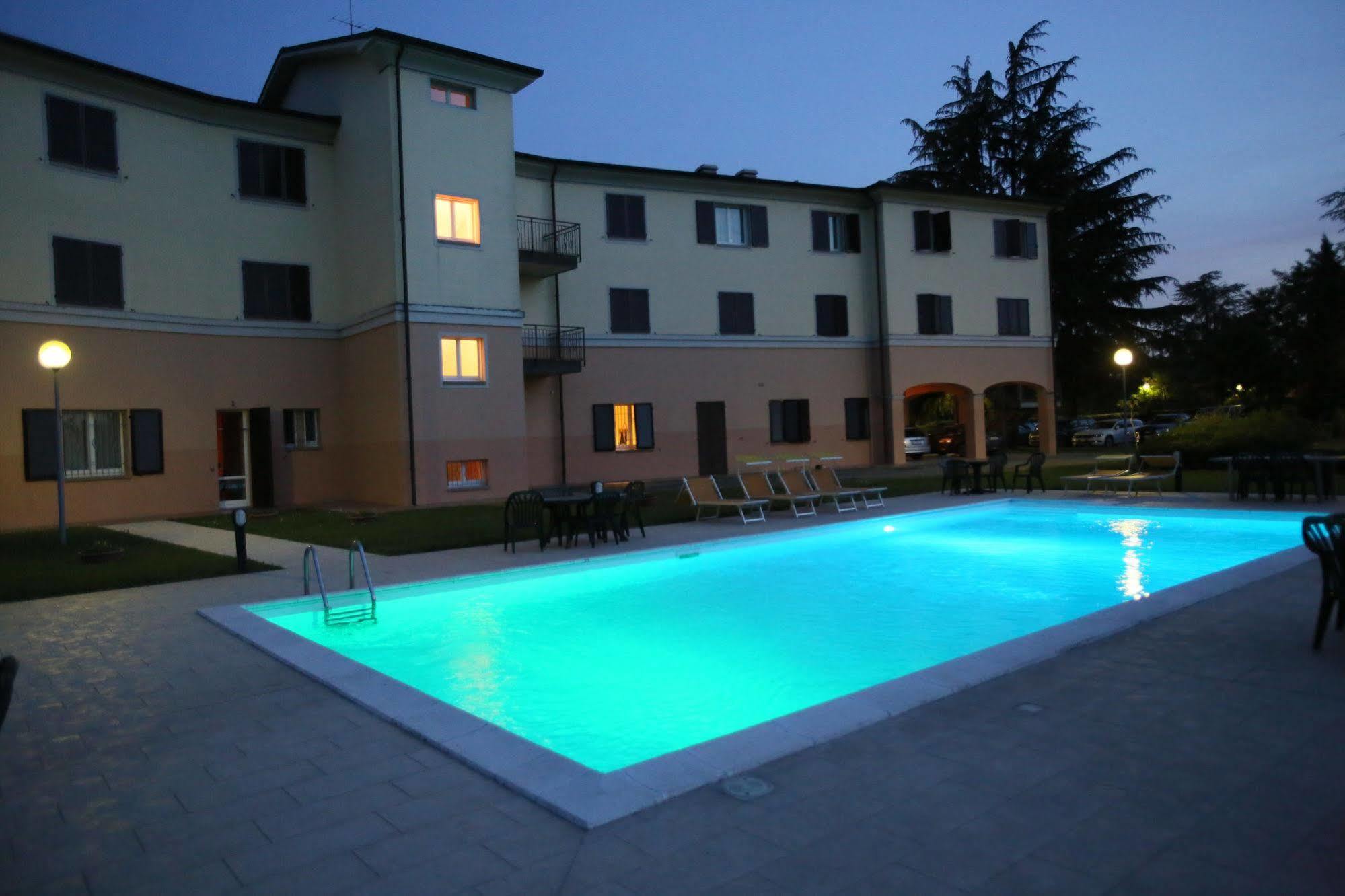Hotel Le Ville Modena Eksteriør bilde