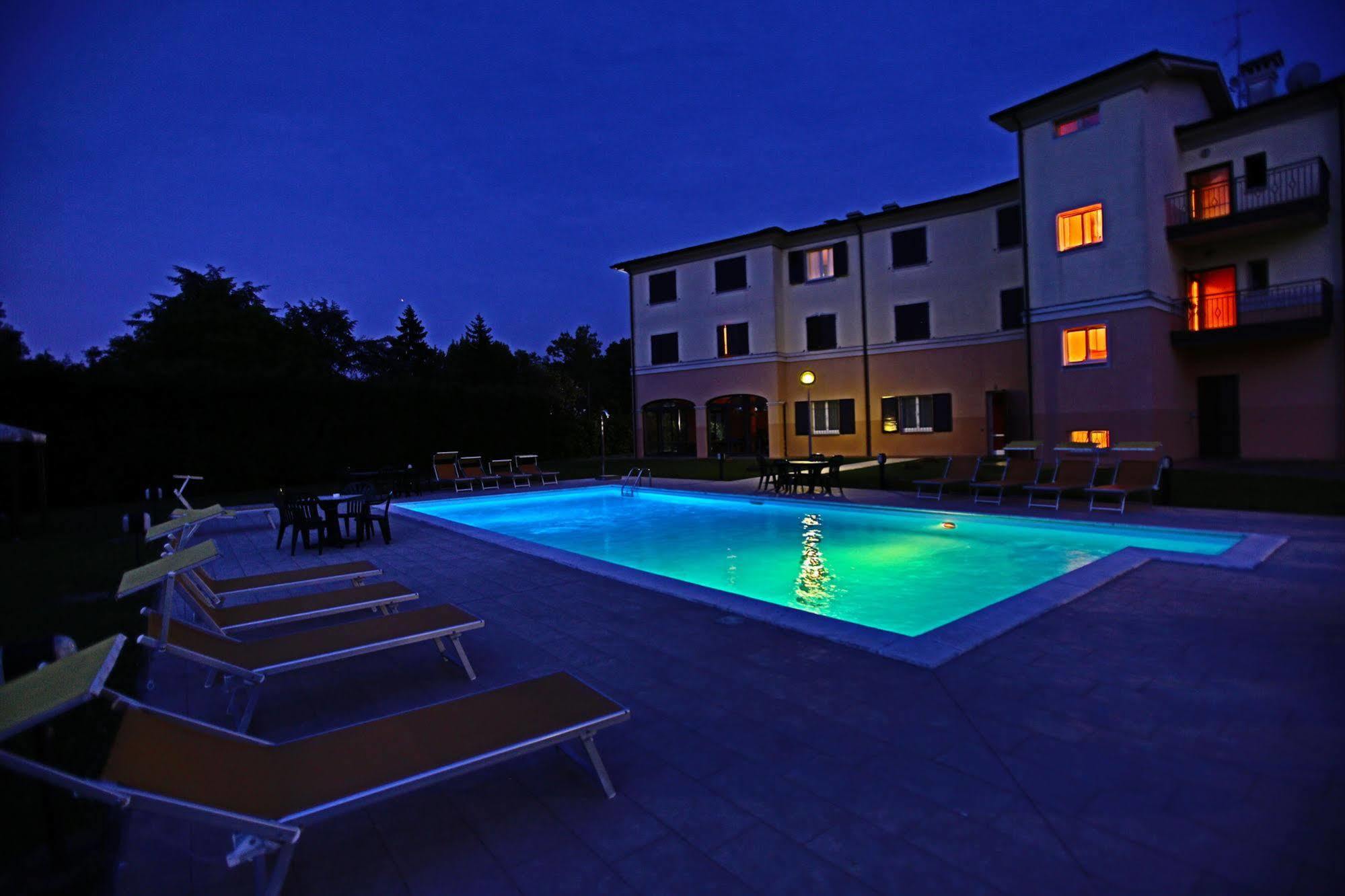 Hotel Le Ville Modena Eksteriør bilde